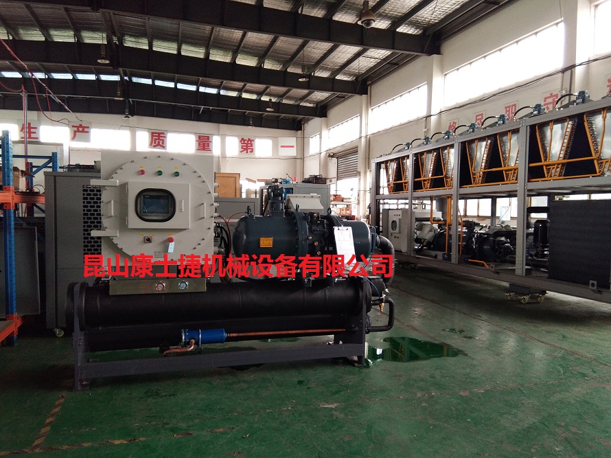 反應(yīng)釜用防爆螺桿機組